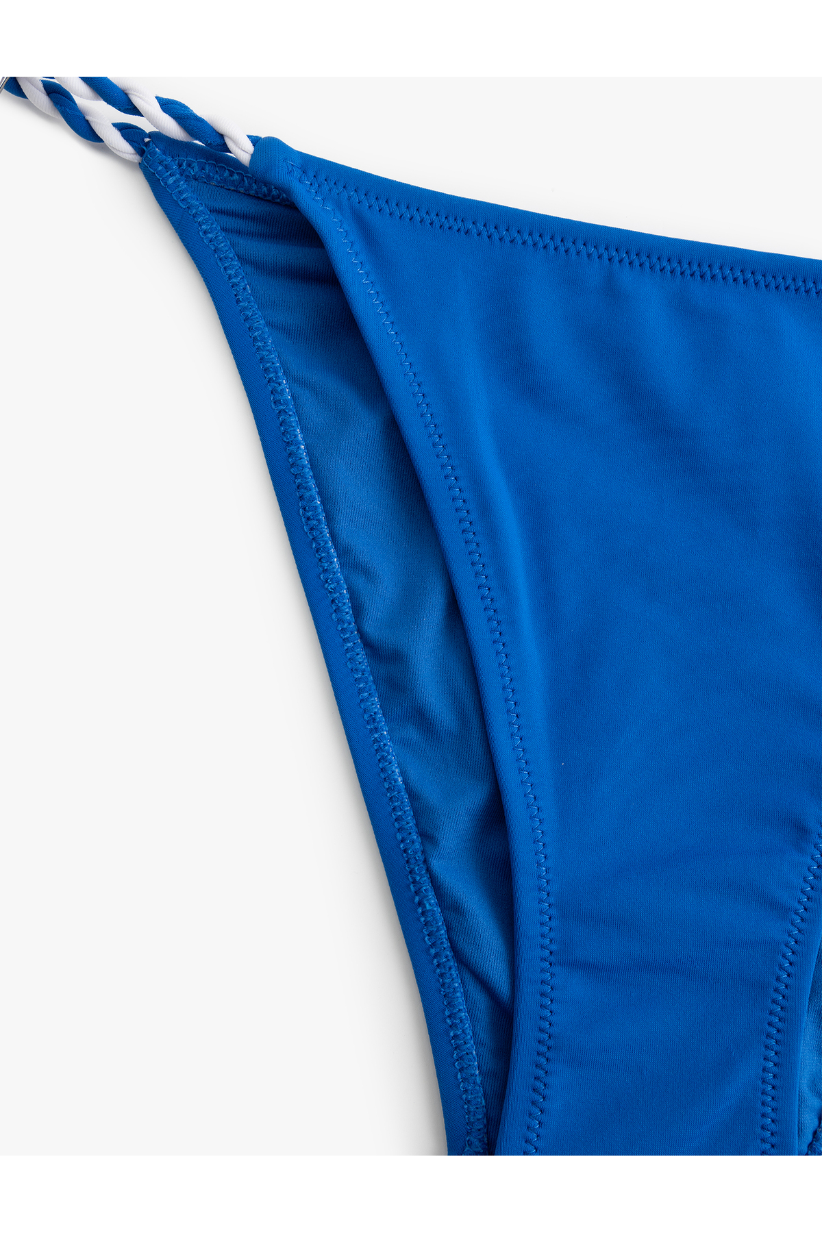 Renk Kontrastlı İpli Bikini Altı
