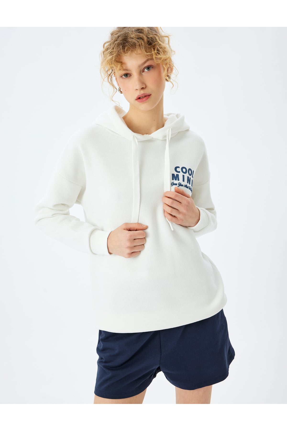 Şardonlu Arkası Baskılı Kapüşonlu Oversize Uzun Kollu Sweatshirt