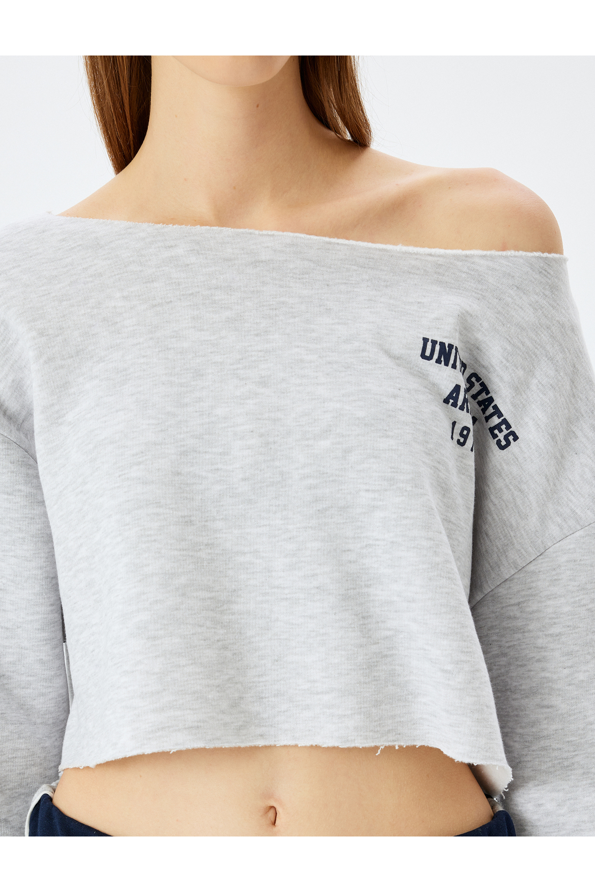 Şardonlu Arkası Baskılı Kayık Yaka Crop Oversize Sweatshirt
