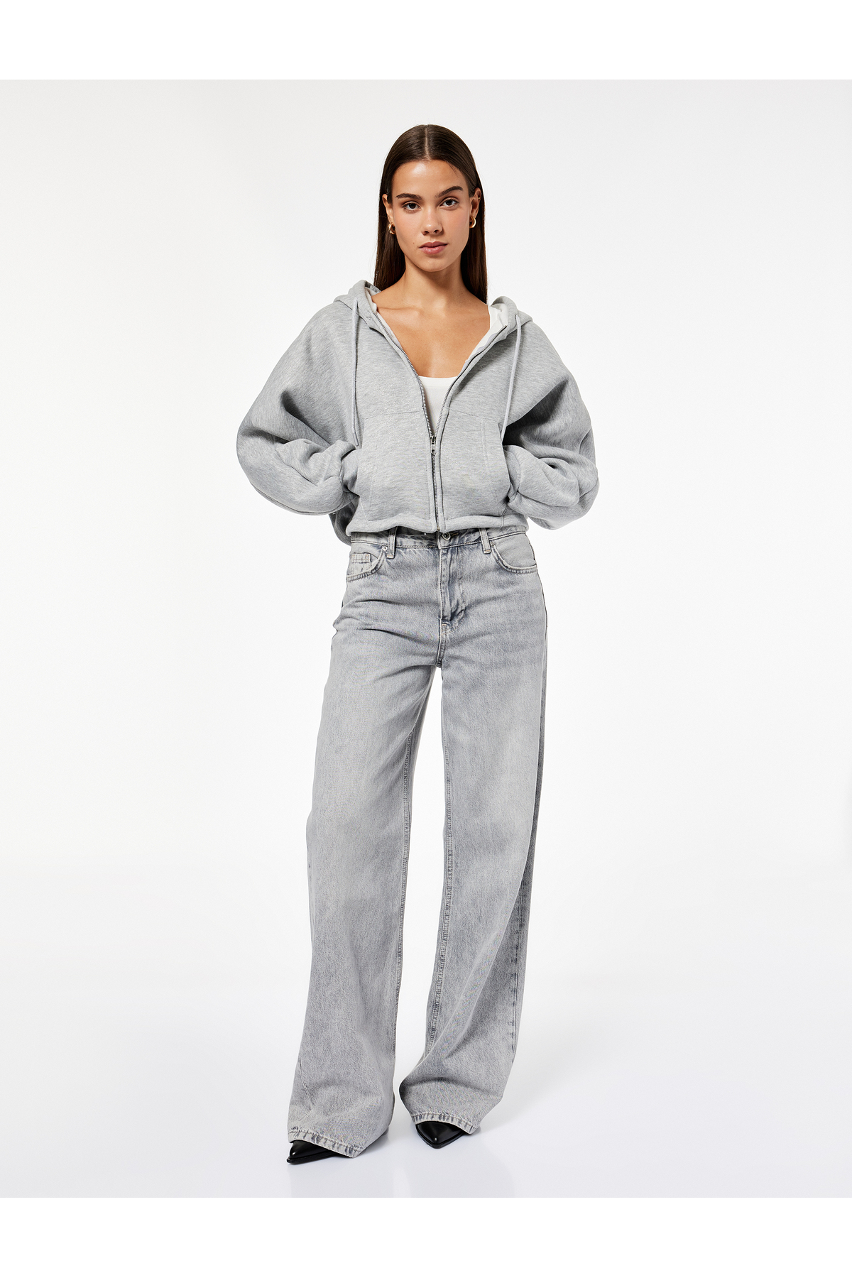 Şardonlu Kapüşonlu Baskılı Simli Cep Detaylı Fermuarlı Sweatshirt