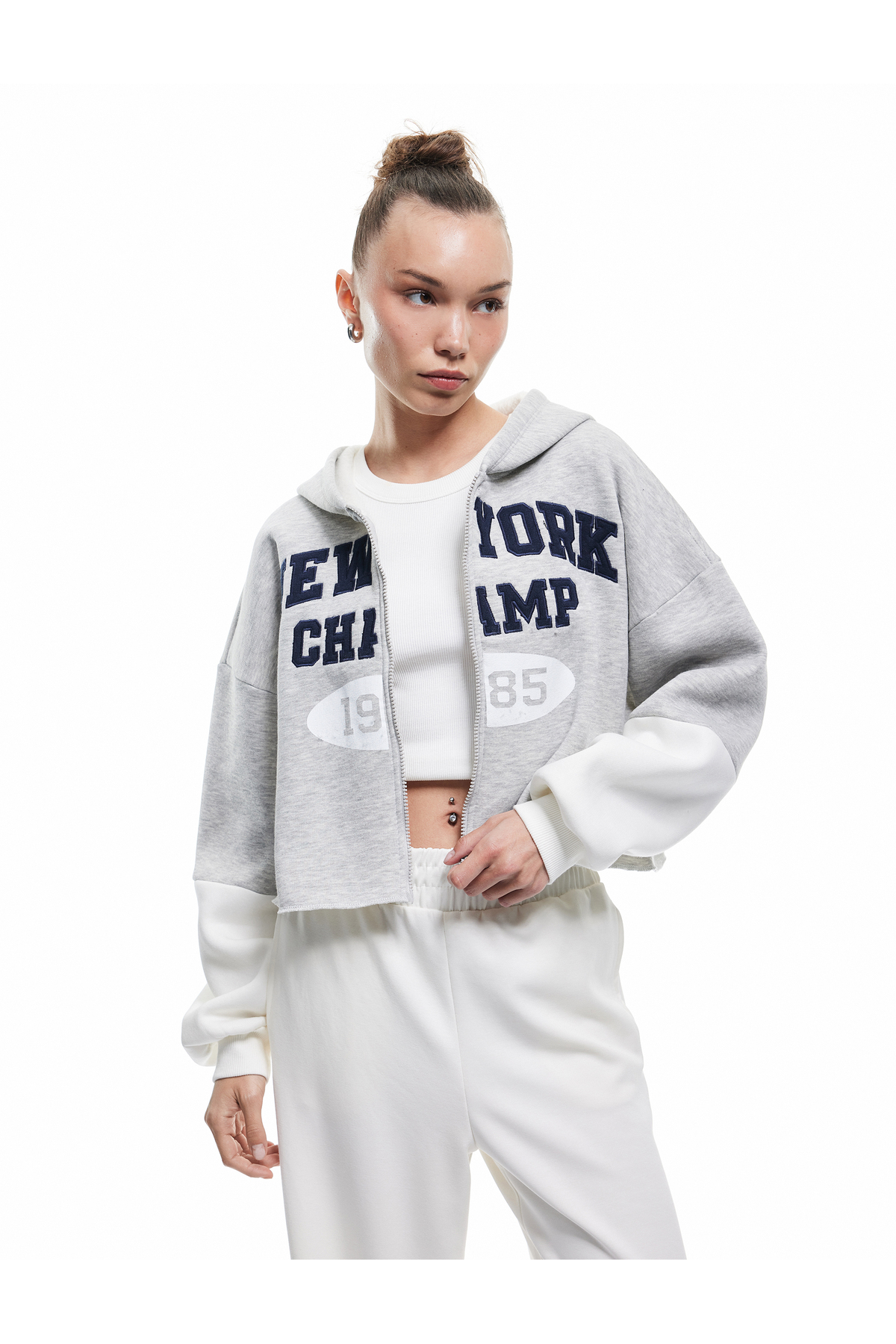 Şardonlu Uzun Kollu Fermuarlı Kapşonlu Crop Sweatshirt