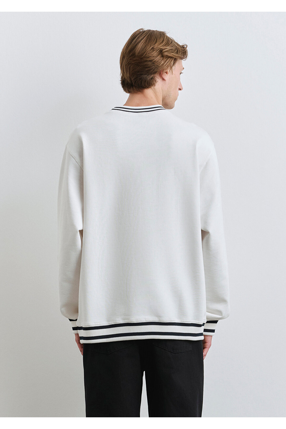 Şerit Detaylı Beyaz Sweatshirt 0S10378-70057