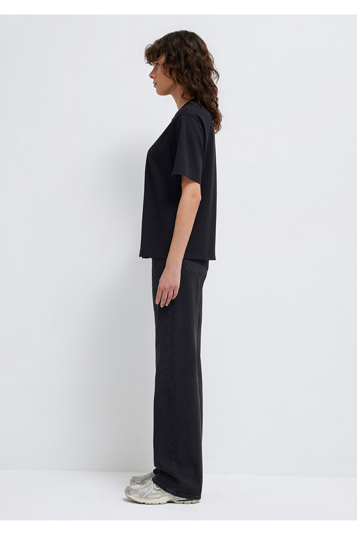 Siyah Basic İnterlok Tişört Loose Fit / Bol Rahat Kesim 1613820-900