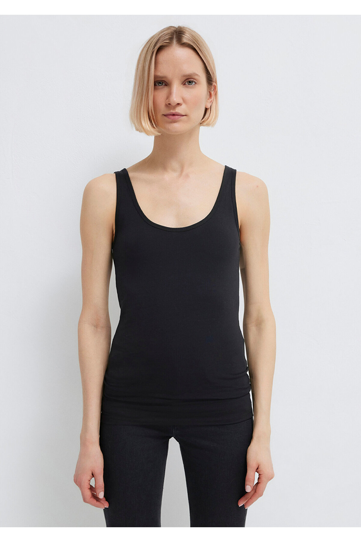 Siyah Basic Stretch Atlet Fitted / Vücuda Oturan Kesim 164156-900