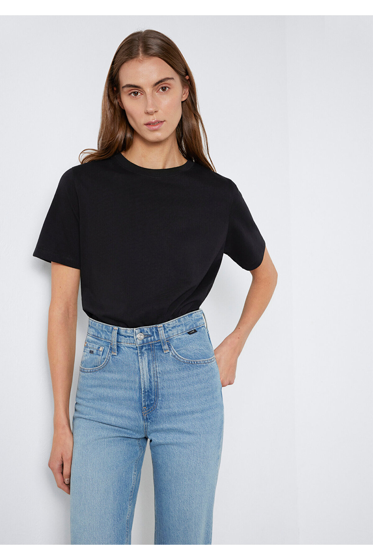 Siyah Basic Tişört Regular Fit / Normal Kesim 1600965-900