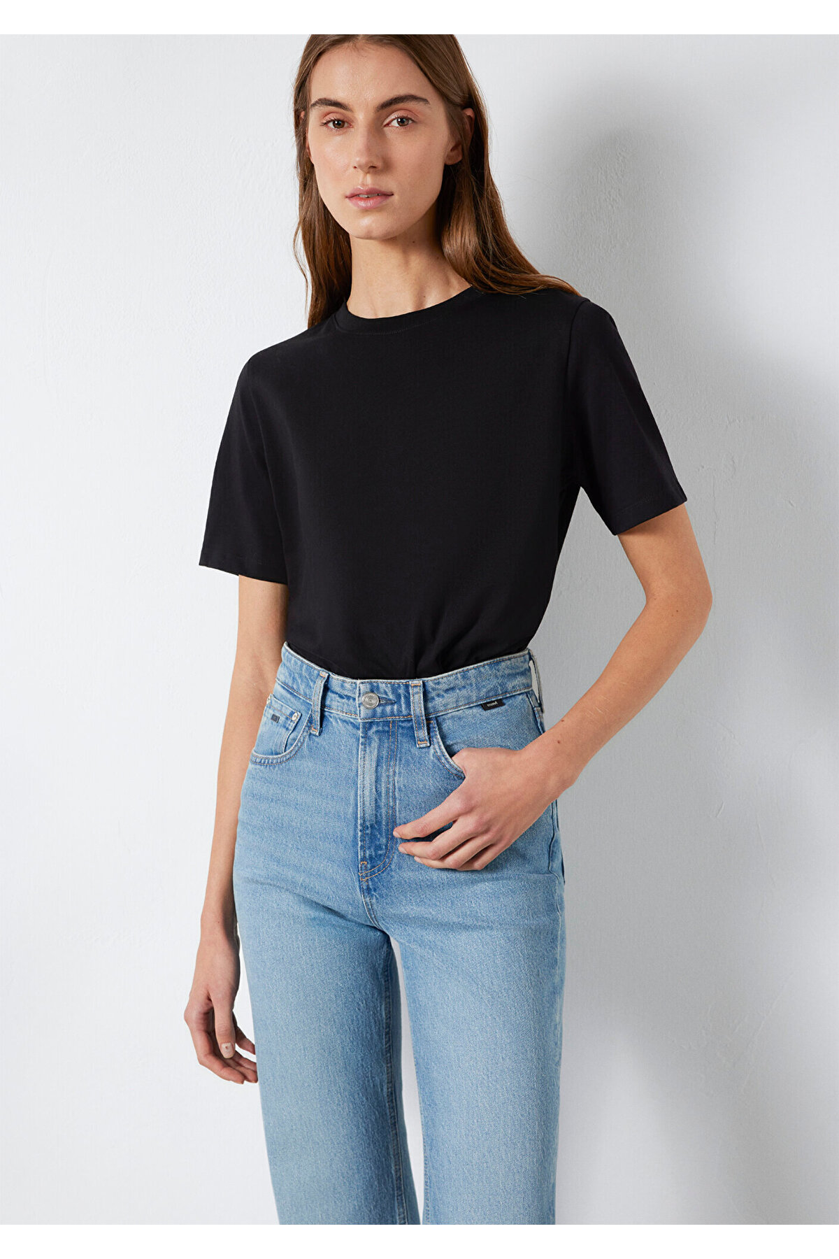 Siyah Basic Tişört Regular Fit / Normal Kesim 1600965-900