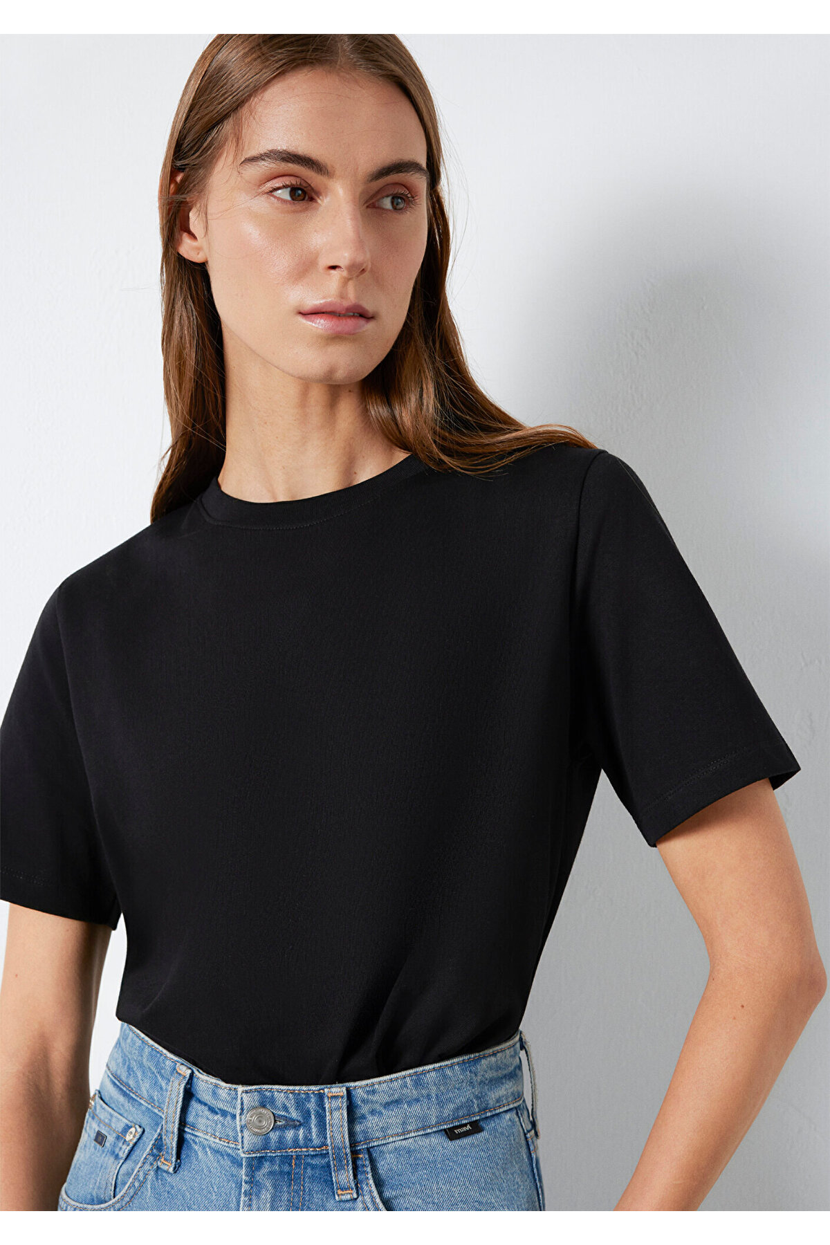 Siyah Basic Tişört Regular Fit / Normal Kesim 1600965-900