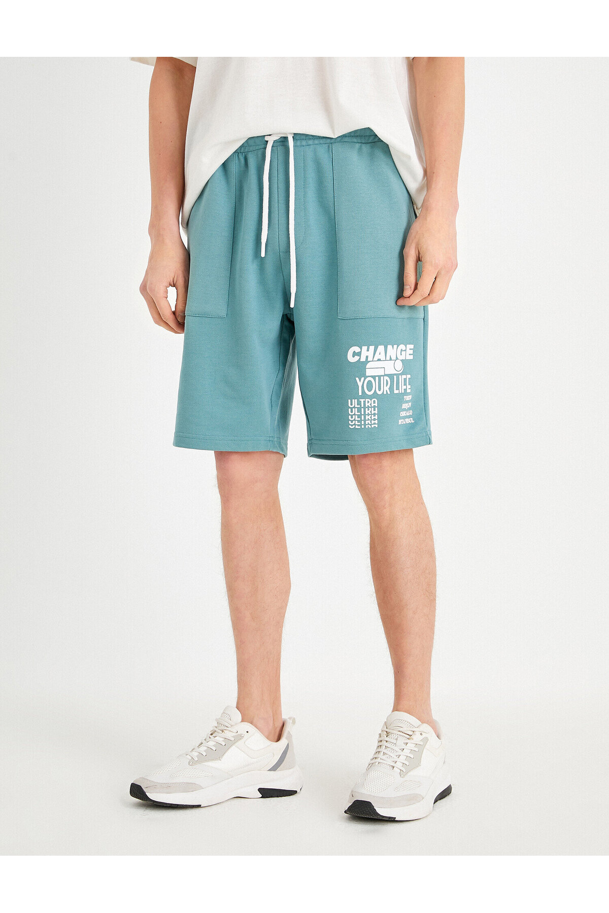 Slim Fit Baskılı Şort