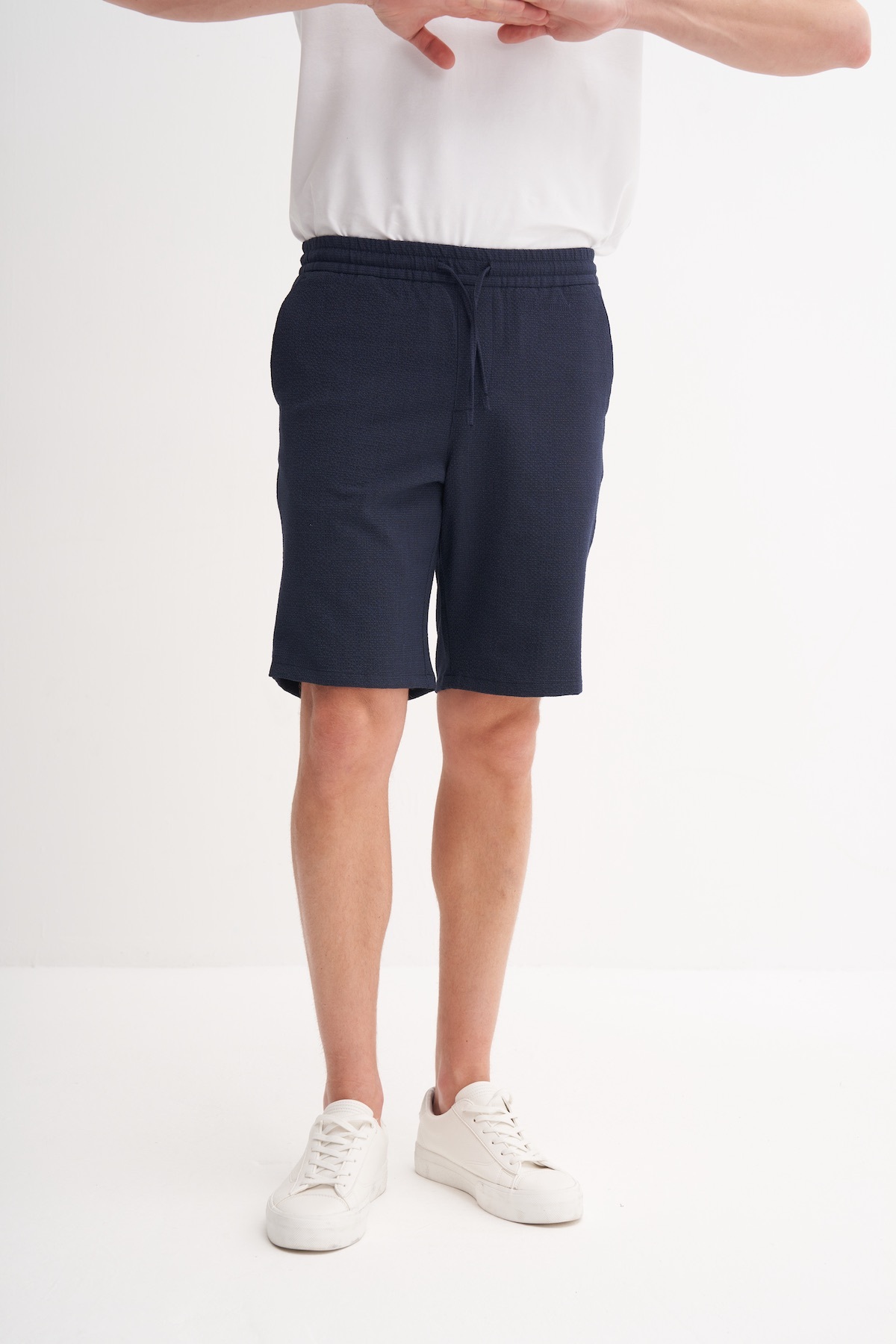 Slim Fit Bermuda Kısa Dar Paça Şort