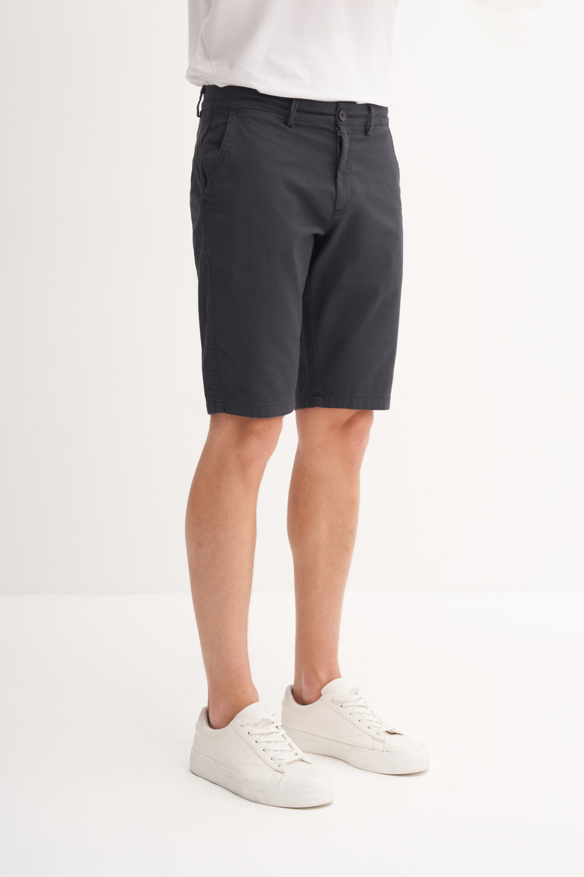 Slim Fit Bermuda Kısa Dar Paça Şort