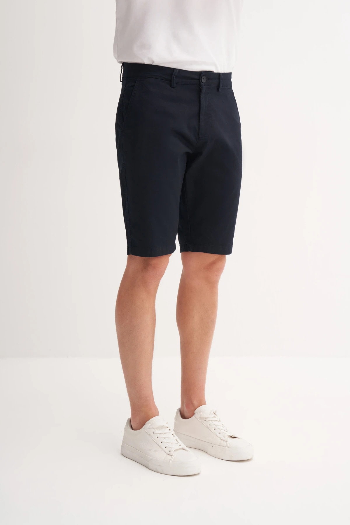 Slim Fit Bermuda Kısa Dar Paça Şort 6015