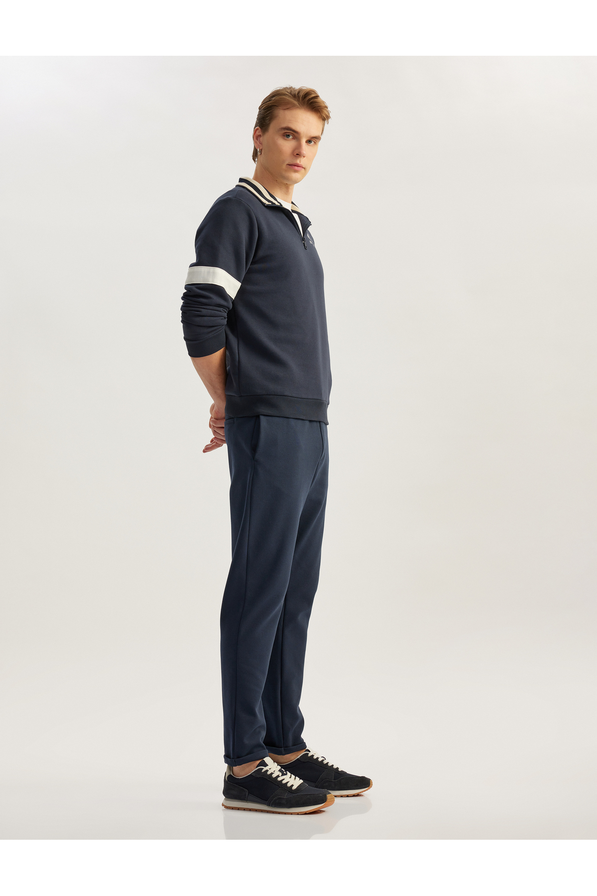 Slim Fit Cep Detaylı Viskon Karışımlı Beli Bağcıklı Pantolon