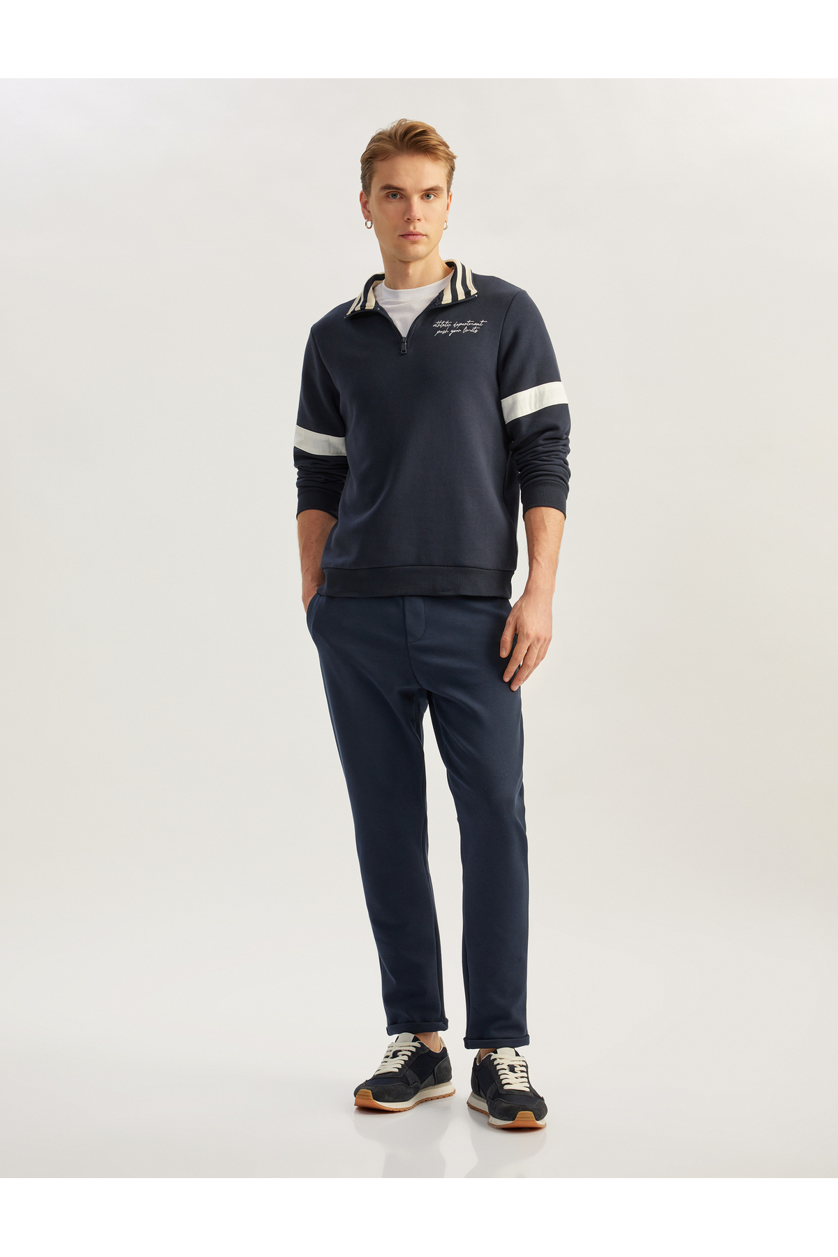 Slim Fit Cep Detaylı Viskon Karışımlı Beli Bağcıklı Pantolon