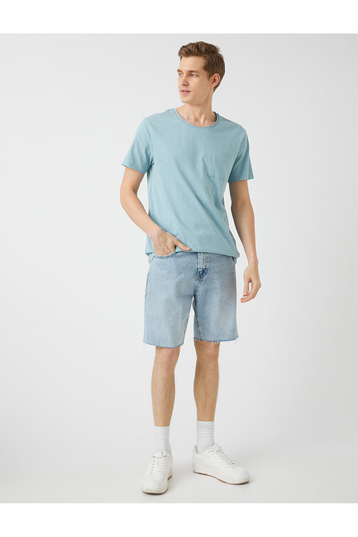 Slim Fit Cepli Basic Tişört