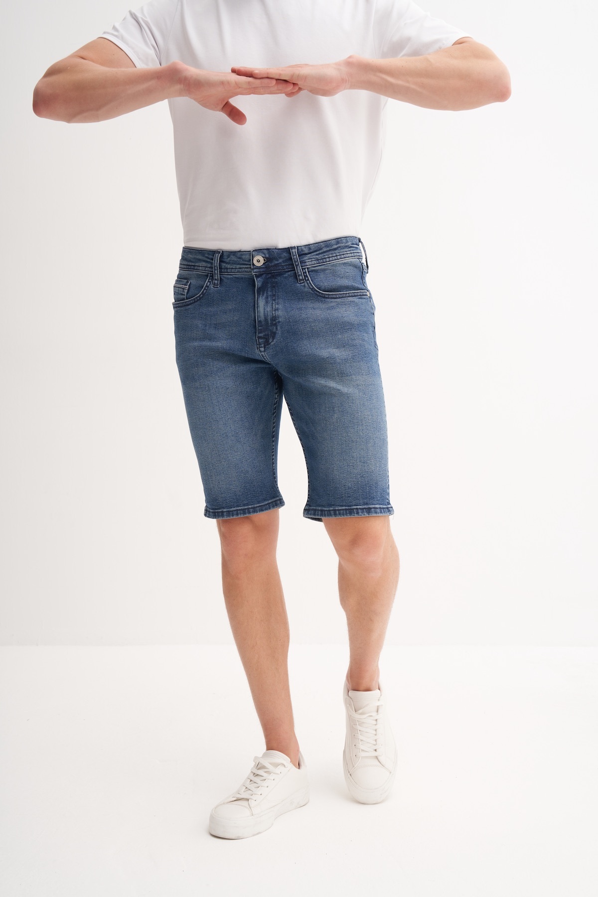 Slim Fit Dar Paça Denim Bermuda Şort