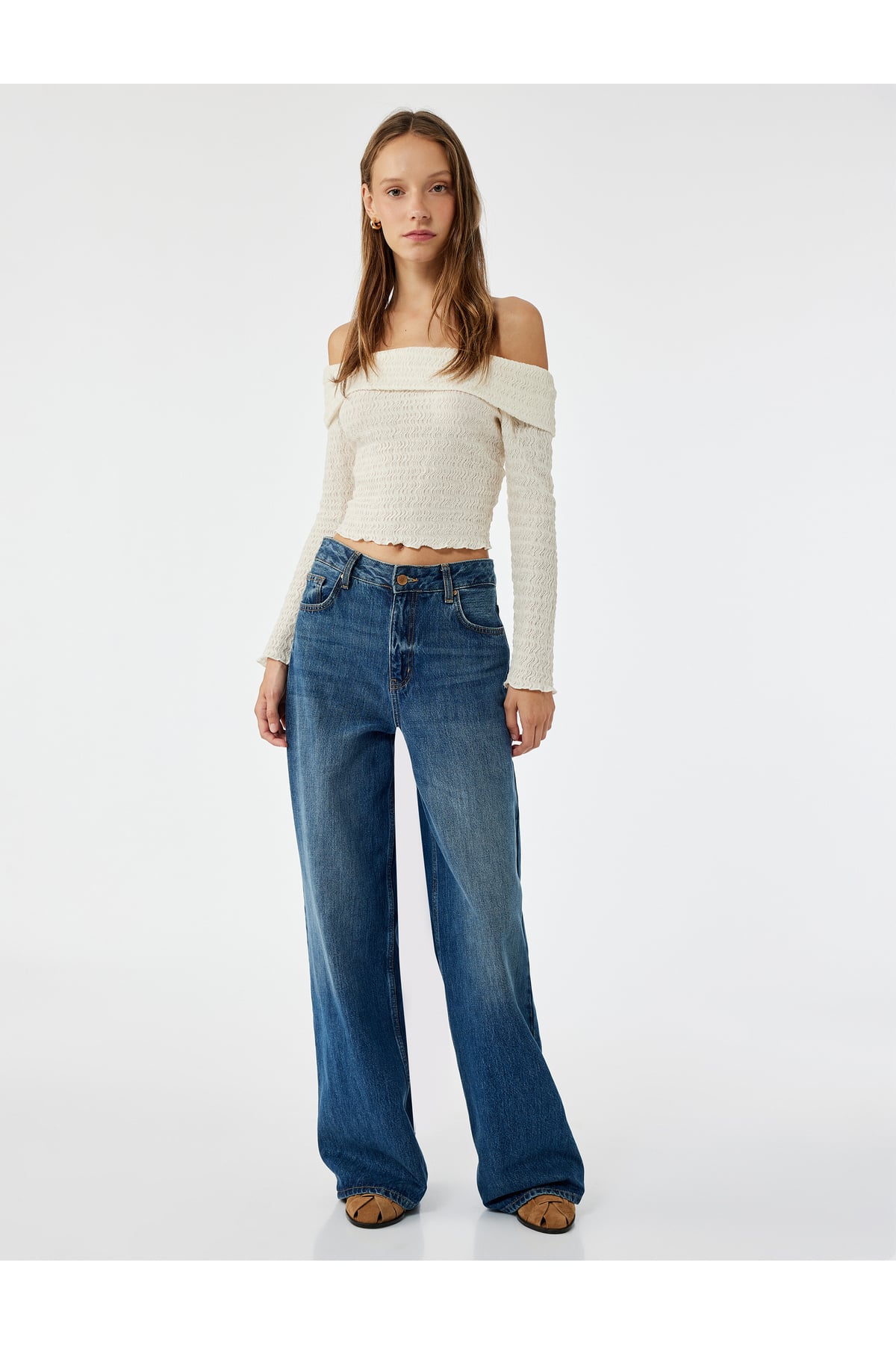 Slim Fit Dokulu Omzu Açık Uzun Kollu Tişört