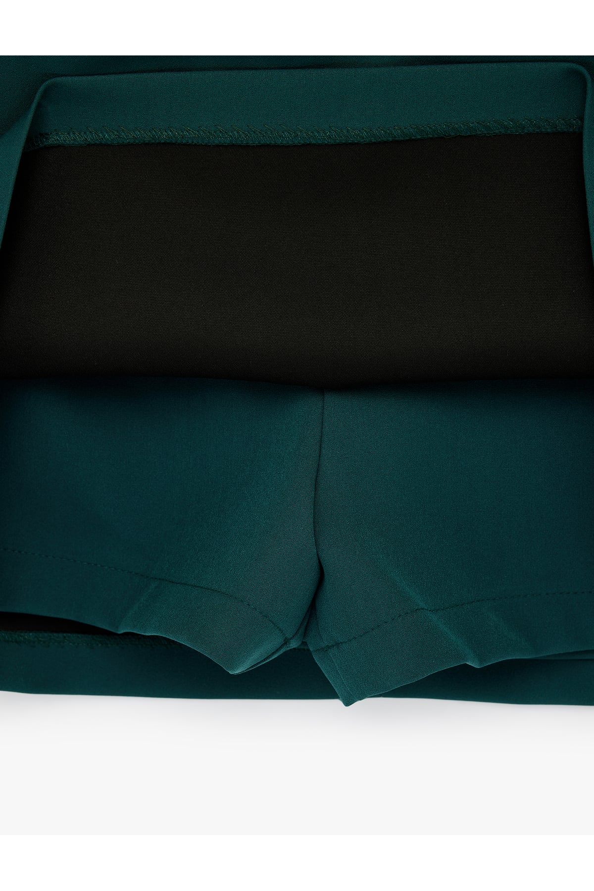 Slim Fit Kemerli Şortlu Mini Etek
