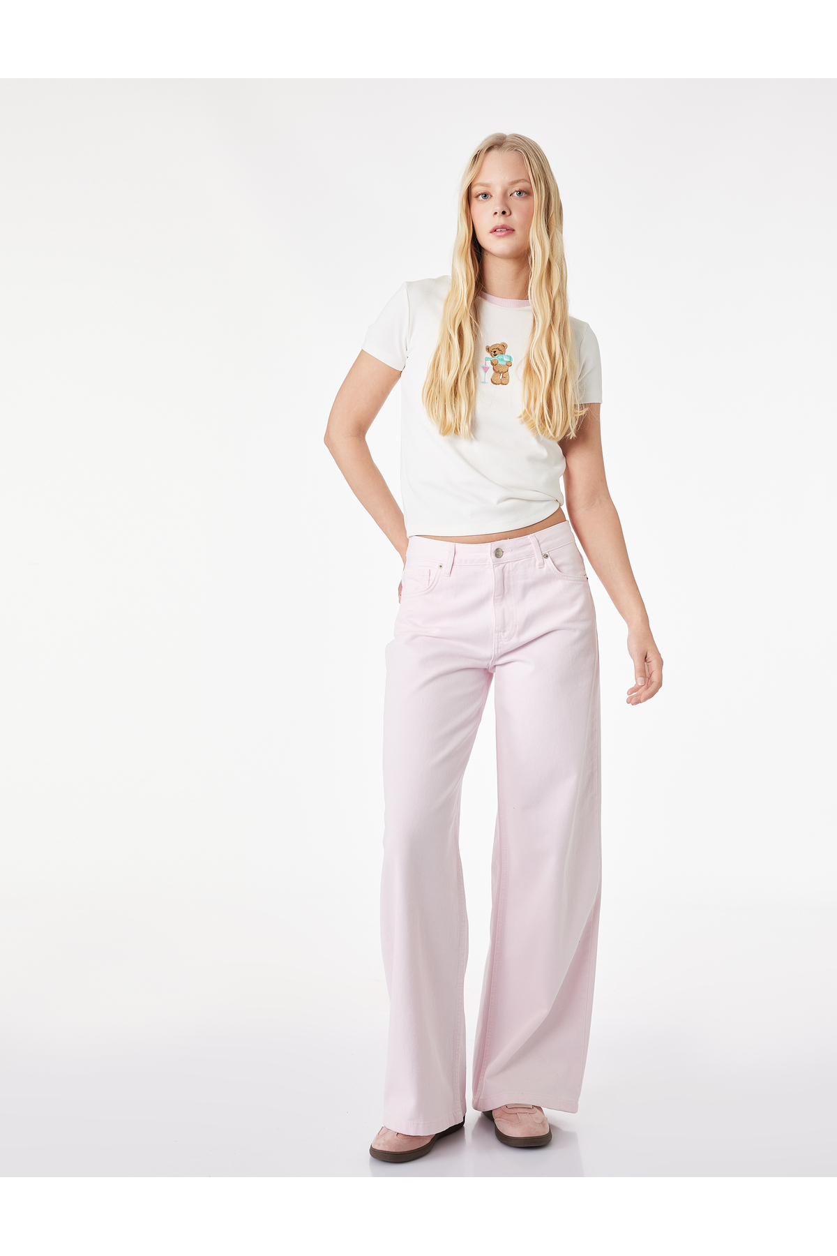 Slim Fit Kısa Kollu Bisiklet Yaka Ayıcık Nakışlı Tişört