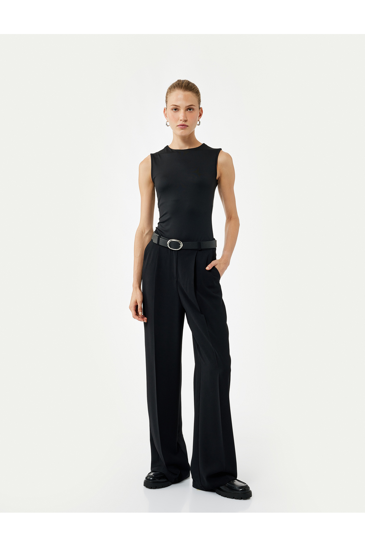 Slim Fit Kolsuz Bisiklet Yaka Bodysuit