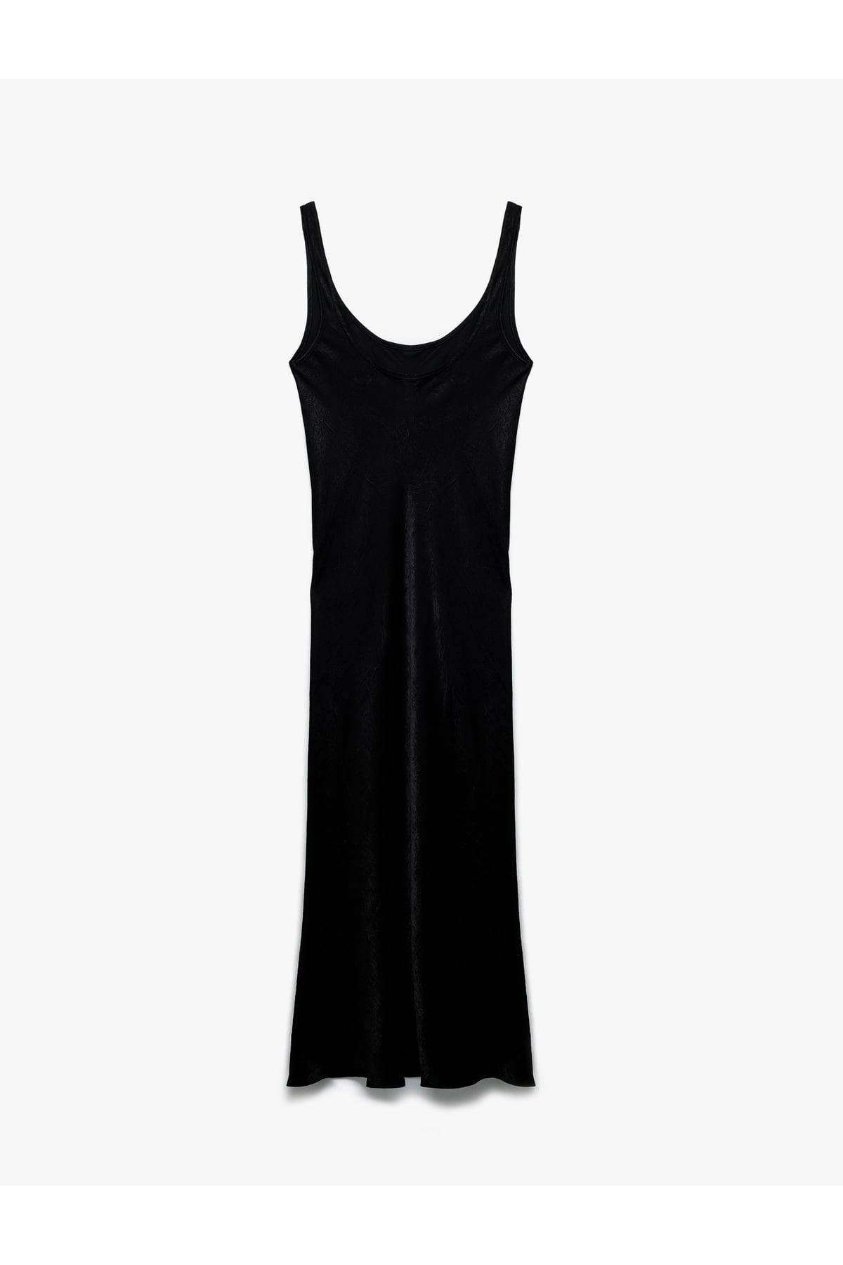 Slim Fit Kolsuz U Yaka Kalın Askılı Uzun Saten Elbise