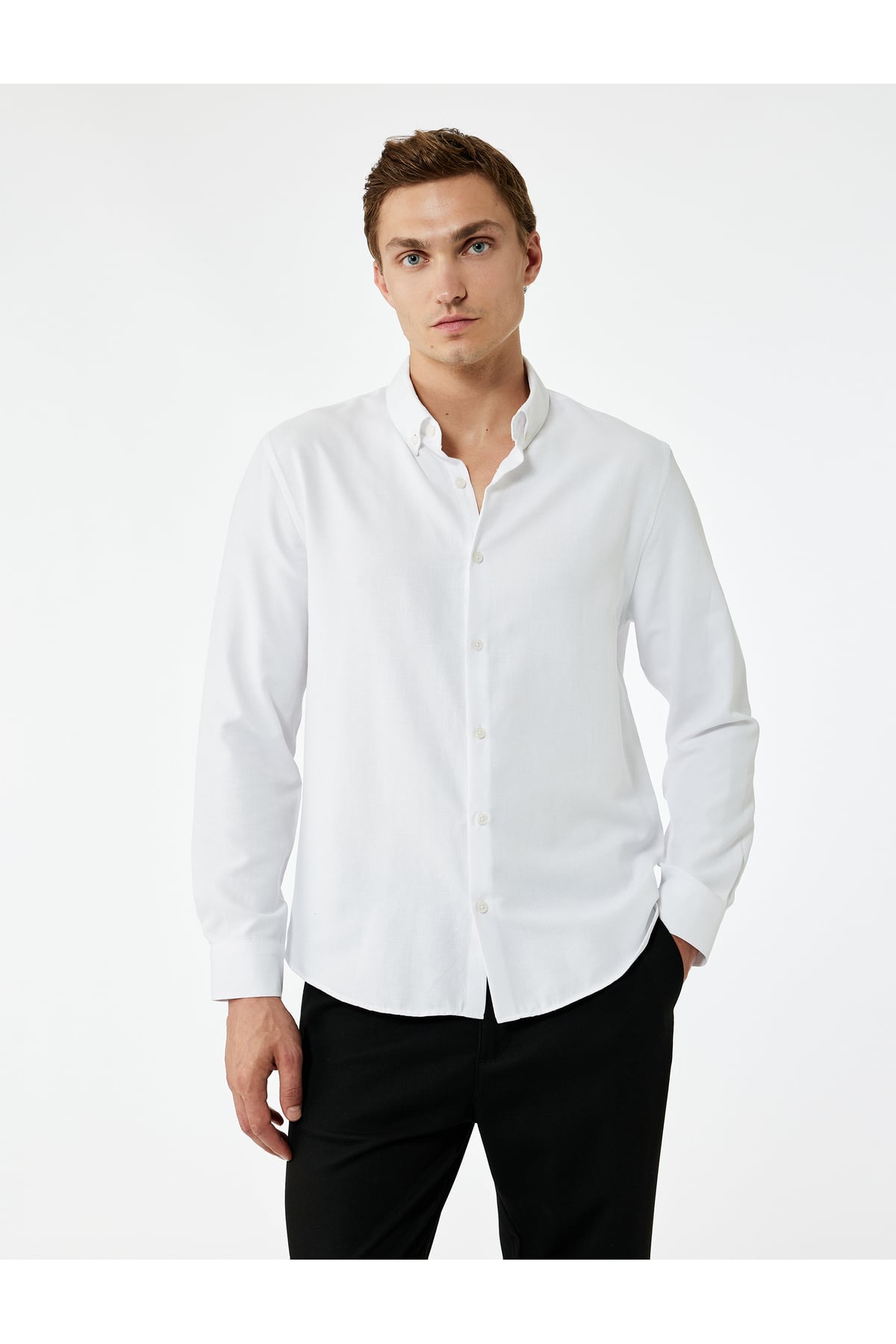 Slim Fit Uzun Kollu Düğmeli Klasik Yaka Gömlek