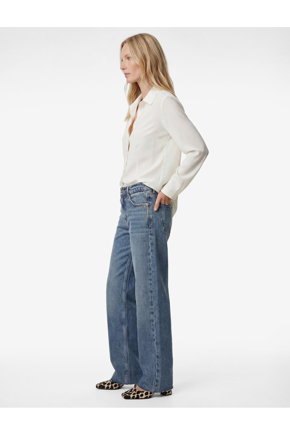 Slim Fit Uzun Kollu Düğmeli Klasik Yaka Gömlek
