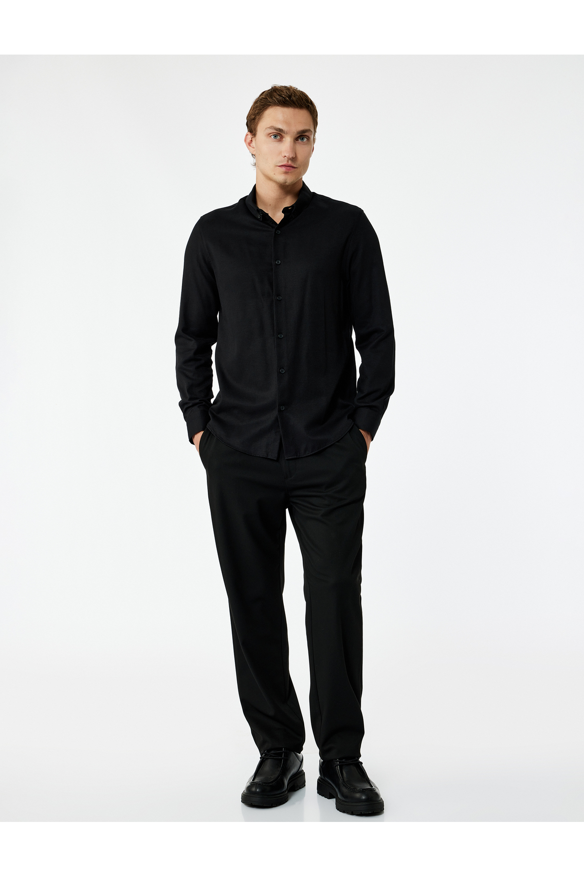 Slim Fit Uzun Kollu Düğmeli Klasik Yaka Gömlek