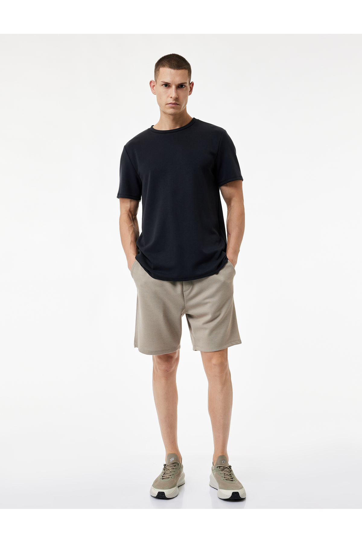 Straight Fit Cepli Bermuda Spor Şort