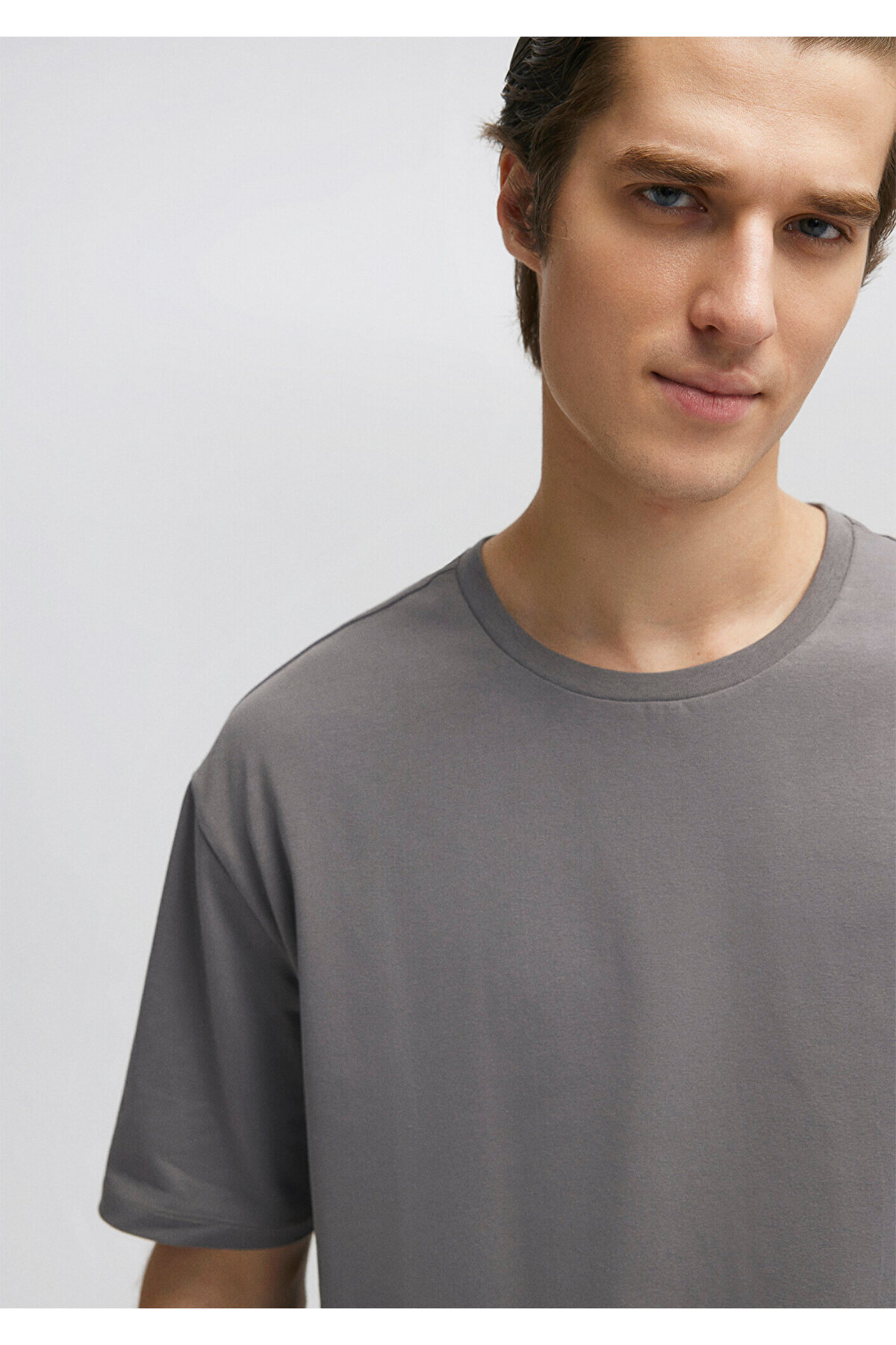 Stretch Gri Basic Tişört Loose Fit / Bol Rahat Kesim 0610136-80618