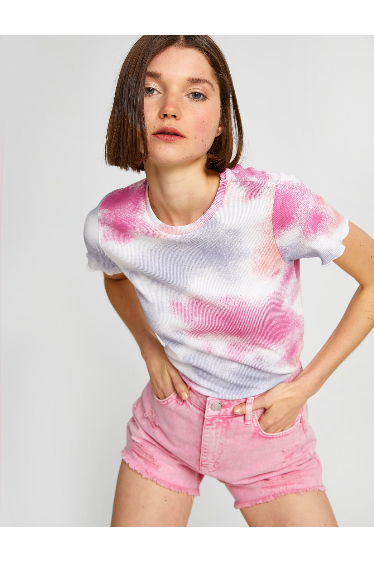 Tshirt Kısa Kollu Bisiklet Yaka Batik Desenli