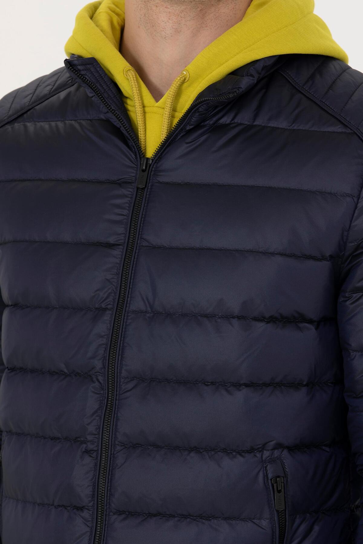 U.S. POLO ERKEK SLİM FİT KAZ TÜĞÜ SPOR MONT 2246527 MORE25K