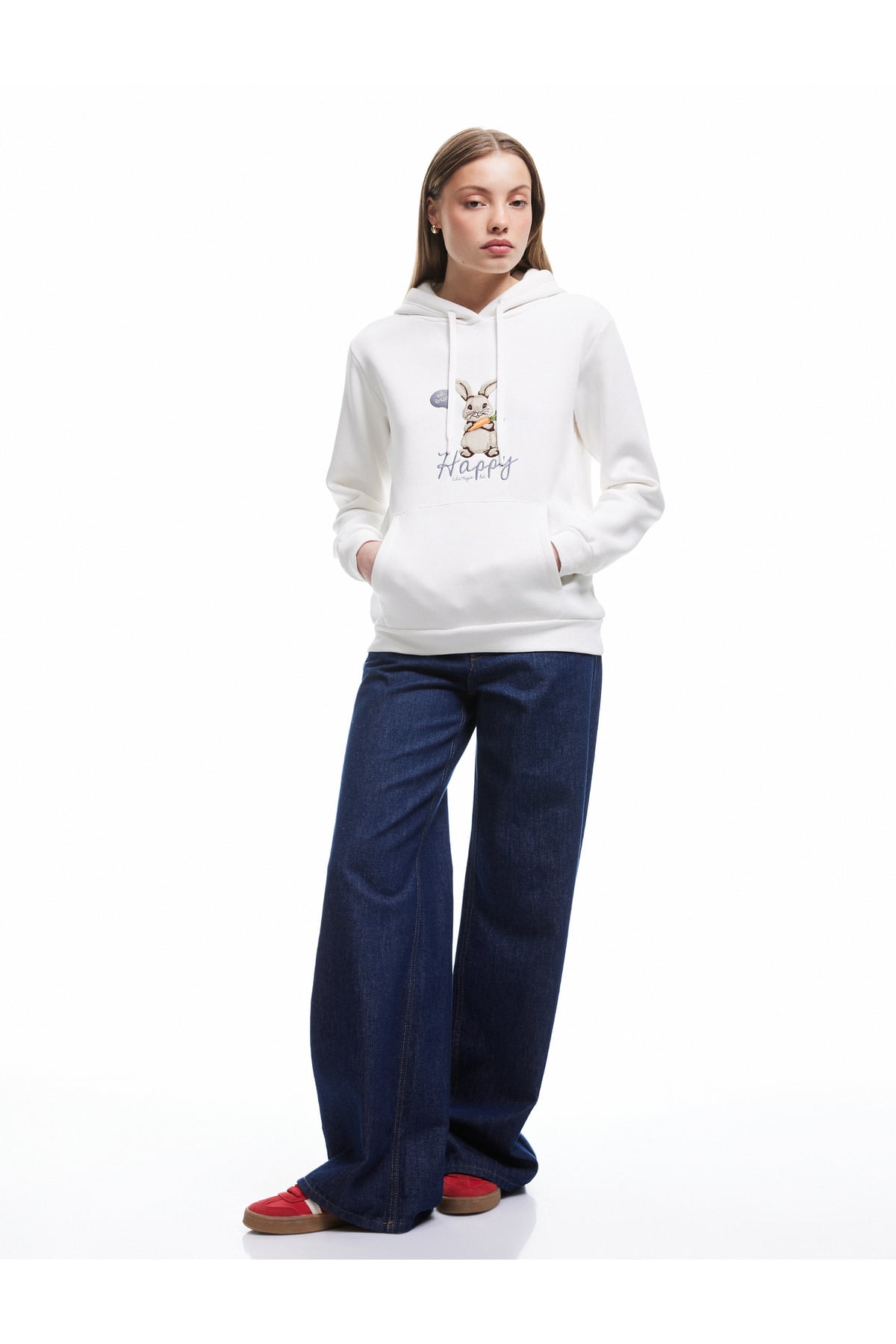 Üç İplik Şardonlu Nakış Detaylı Kanguru Cepli Kapüşonlu Sweatshirt