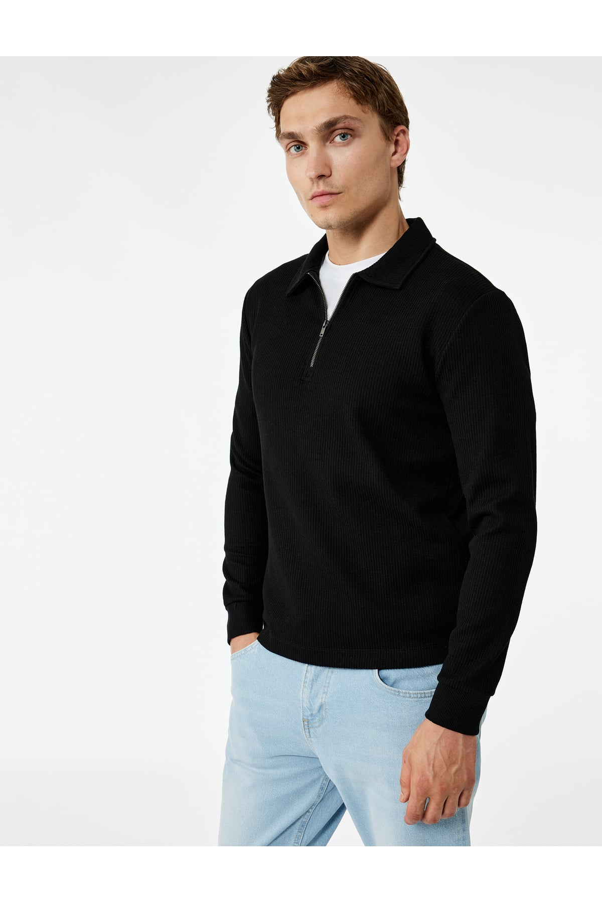 Uzun Kollu Basic Dokulu Yarım Fermuarlı Polo Yaka Sweatshirt