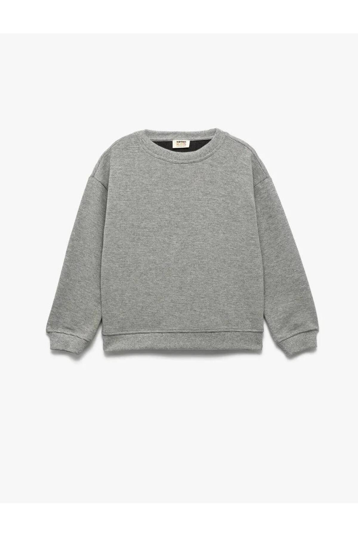 Uzun Kollu Bisiklet Yaka Basic Sweatshirt