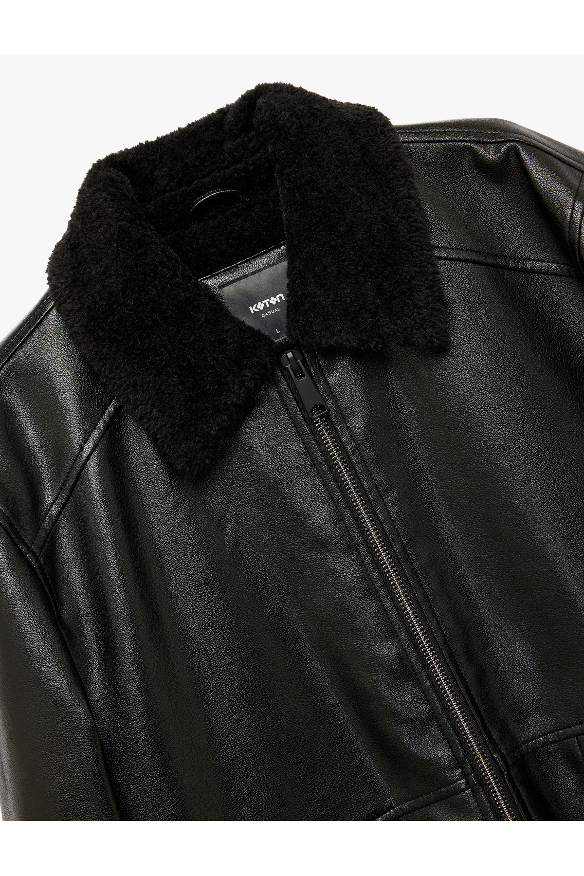 Uzun Kollu Cep Detaylı Slim Fit Fermuarlı Peluş Yaka Kışlık Suni Deri Ceket