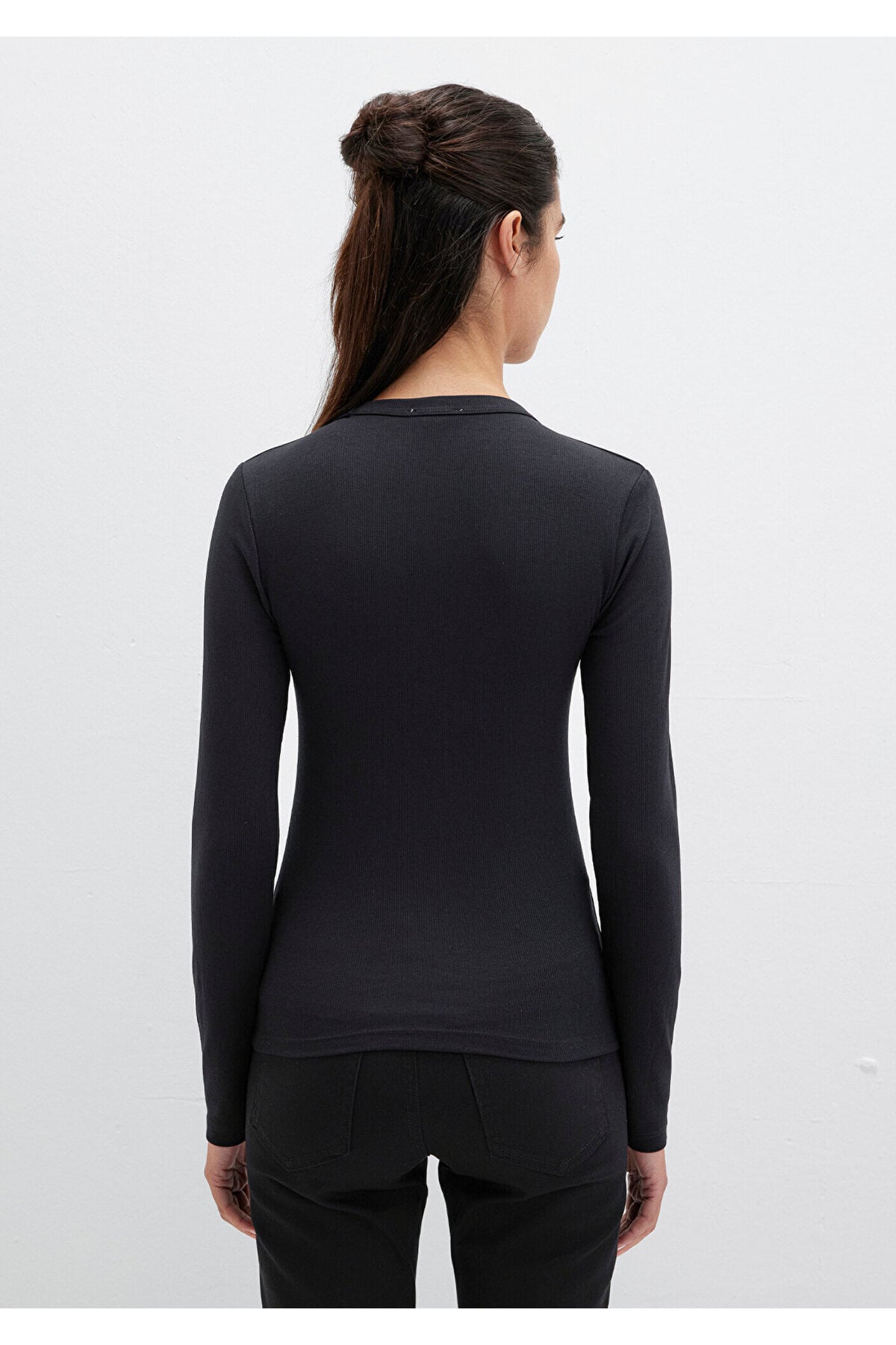 Uzun Kollu Siyah Basic Tişört Fitted / Vücuda Oturan Kesim 1612817-900