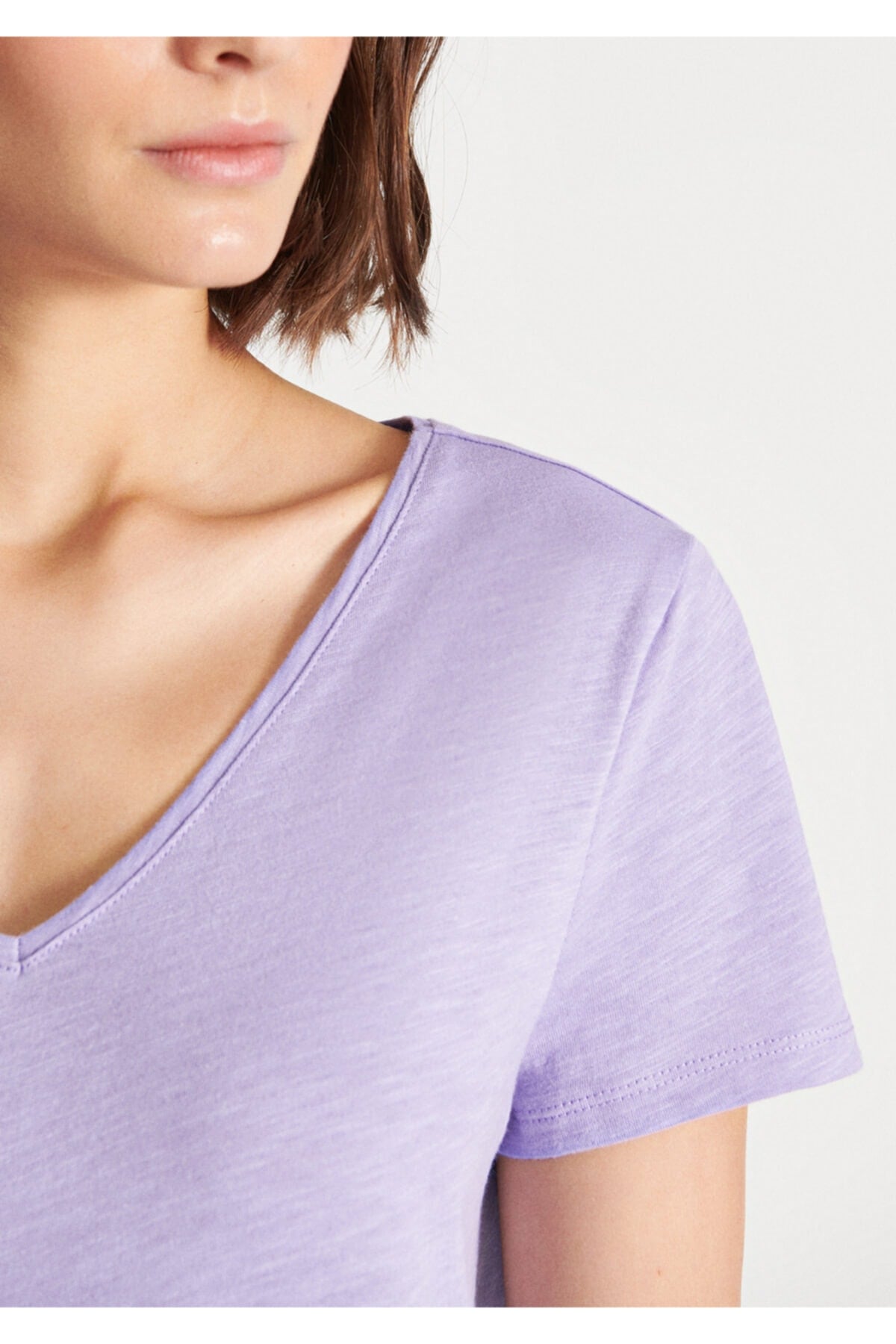 V Yaka Lila Basic Tişört Fitted / Vücuda Oturan Kesim 168260-80723