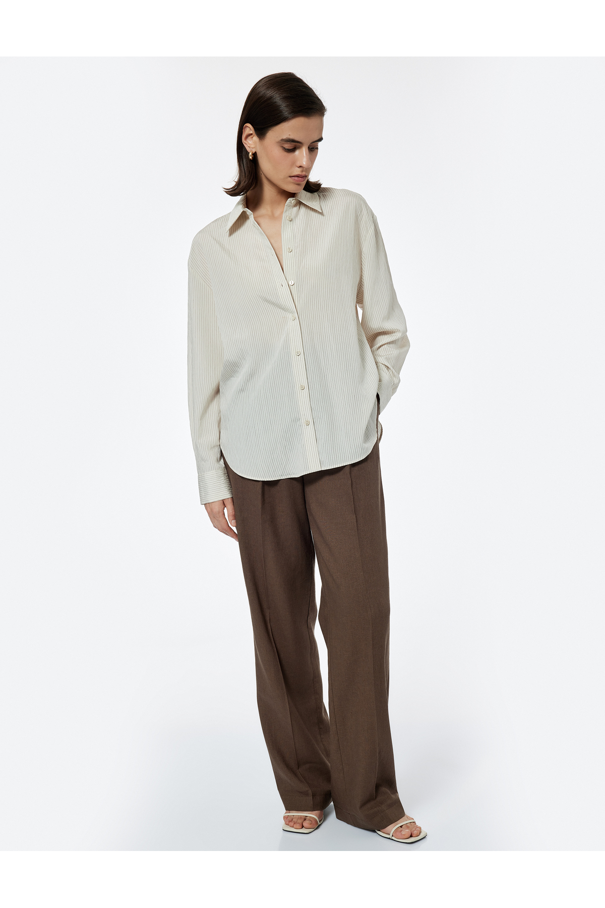 Viskon Kumaş Uzun Kollu Klasik Yaka Oversize Gömlek