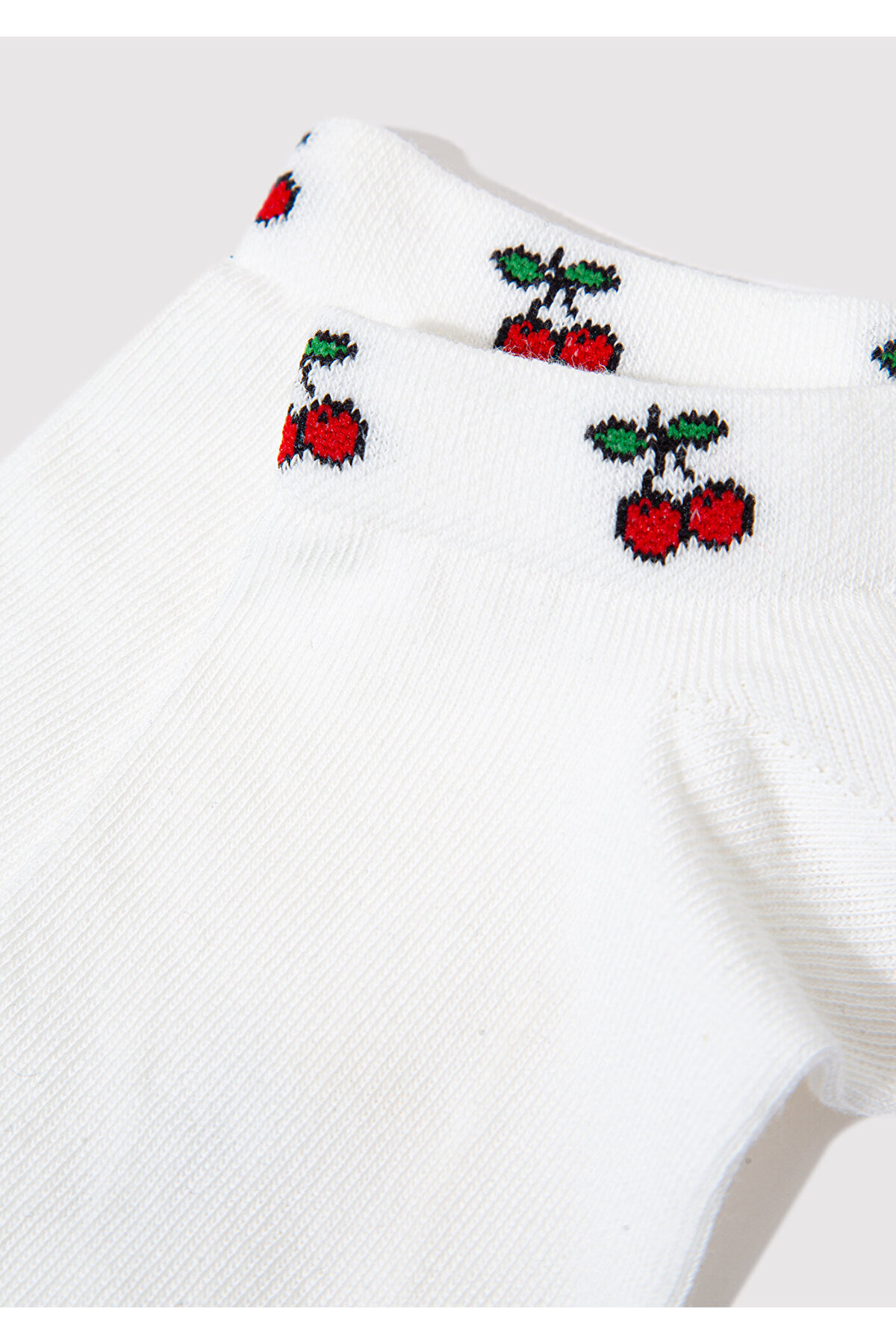 Vişne İşlemeli Ekru Patik Çorap 1912446-85545