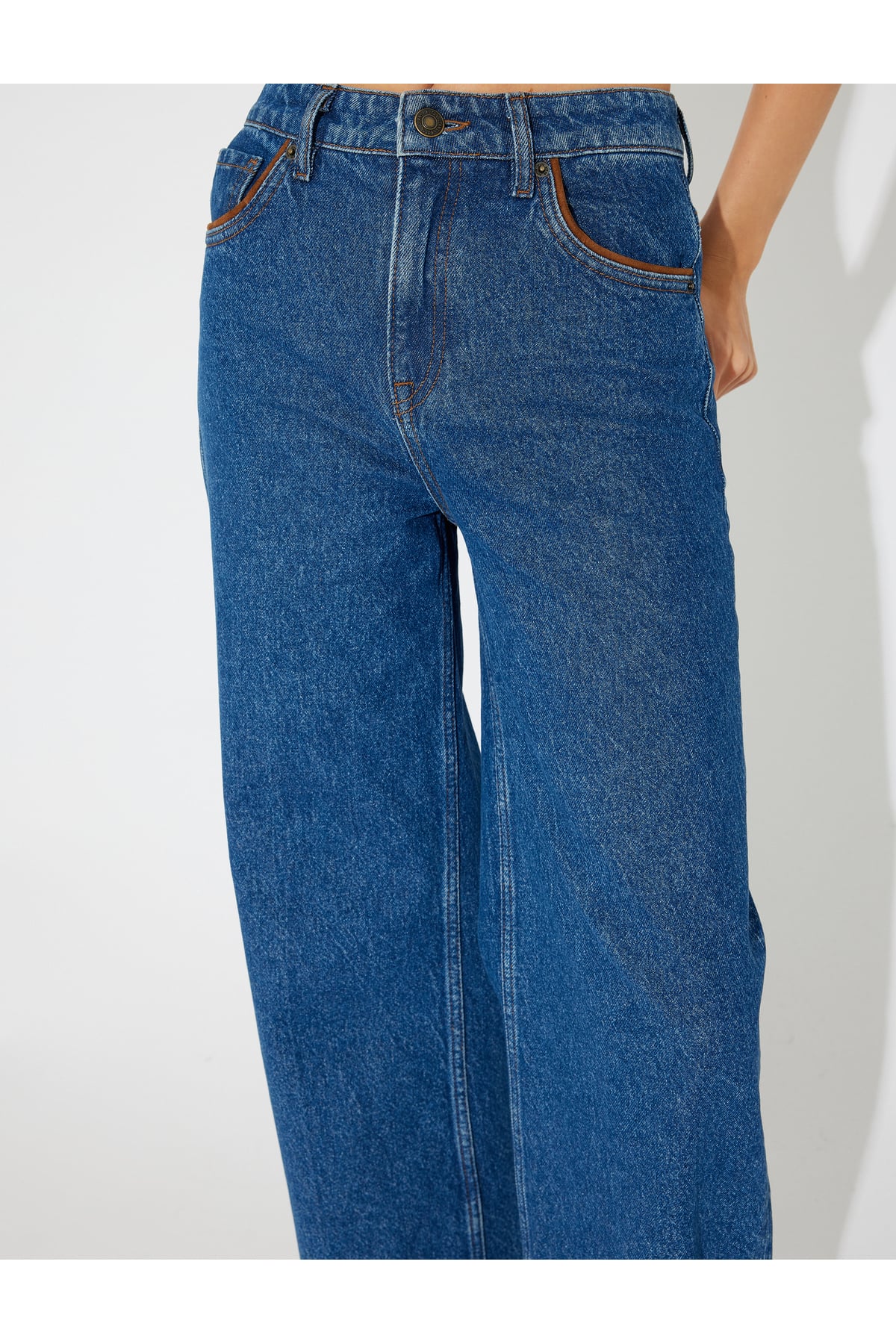X Zeynep Bastık - Bol Paça Denim Pantolon Düğmeli Cepli Standart Bel