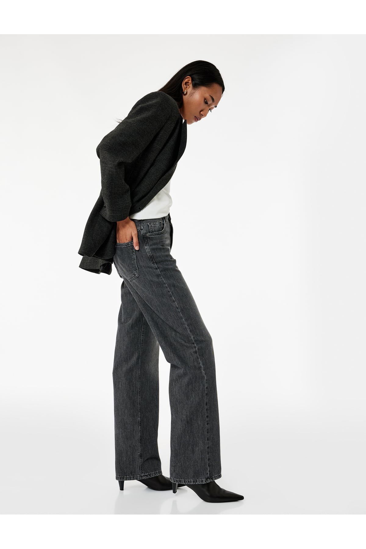 Yıkamalı Cepli Normal Bel Düz Paça Jean Pantolon - Longer Straight Fit Jean