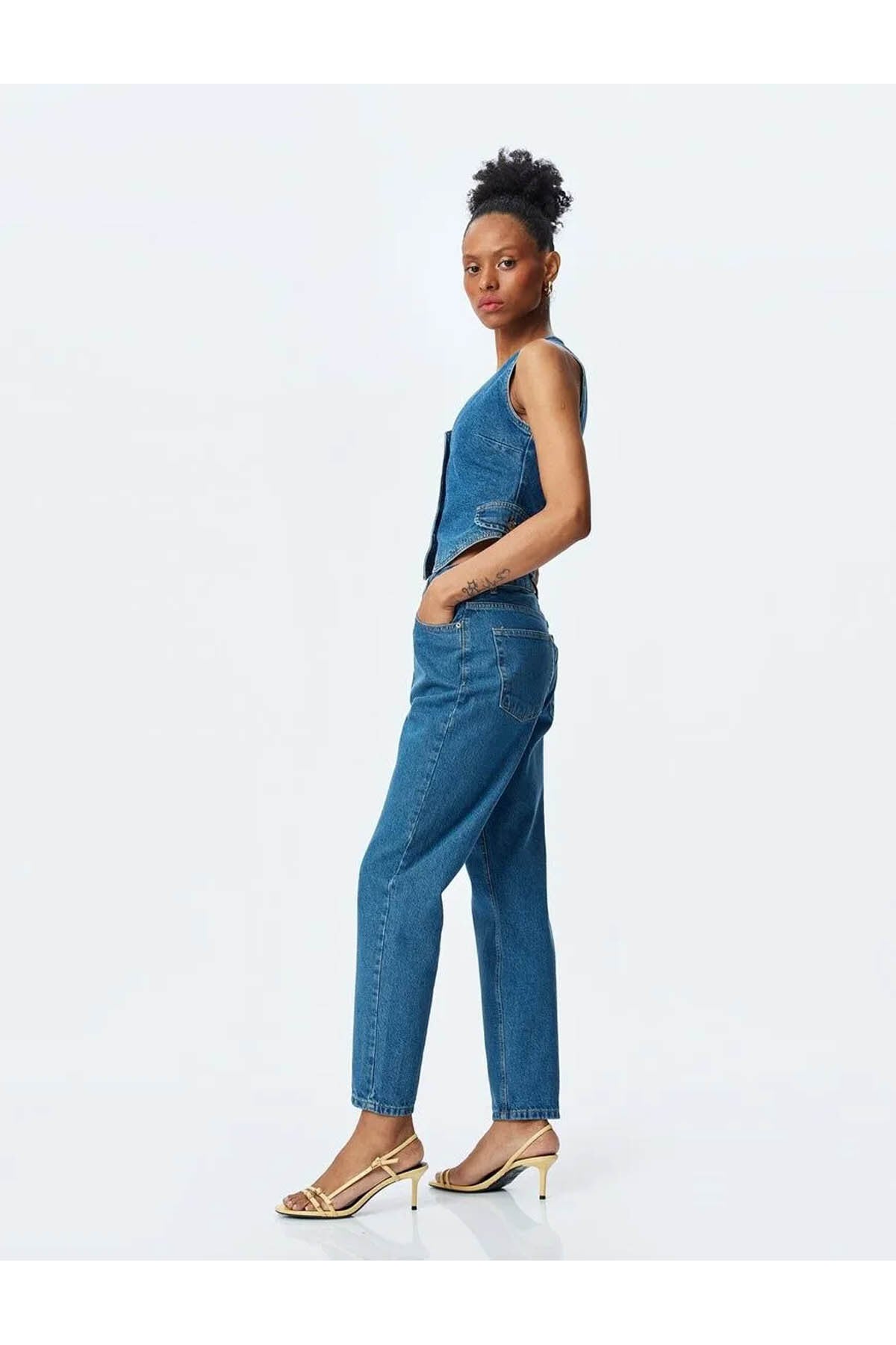 Yüksek Bel Regular Fit indigo Kadın Jean Pantolon 5SAL40126MD