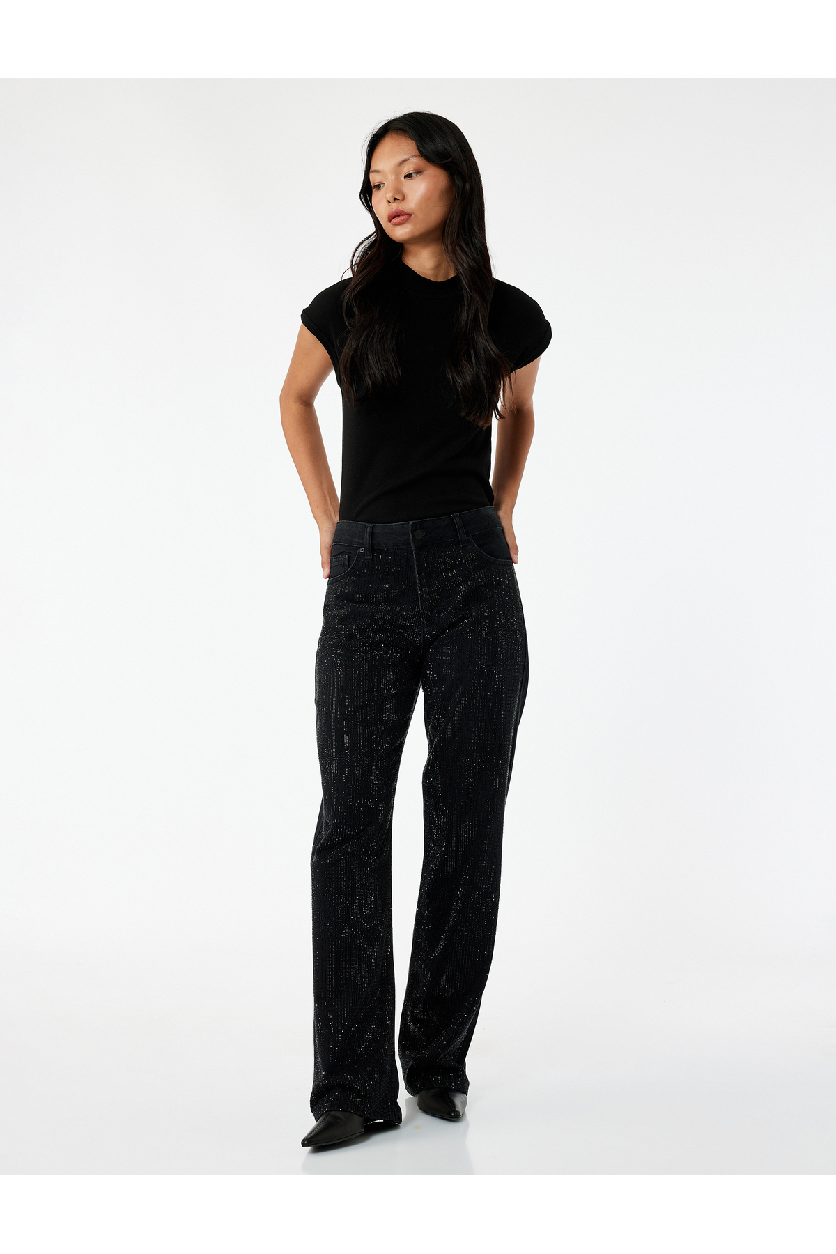 Yüksek Bel Taş Detaylı Düz Paça Jean Pantolon - Straight Fit Jean