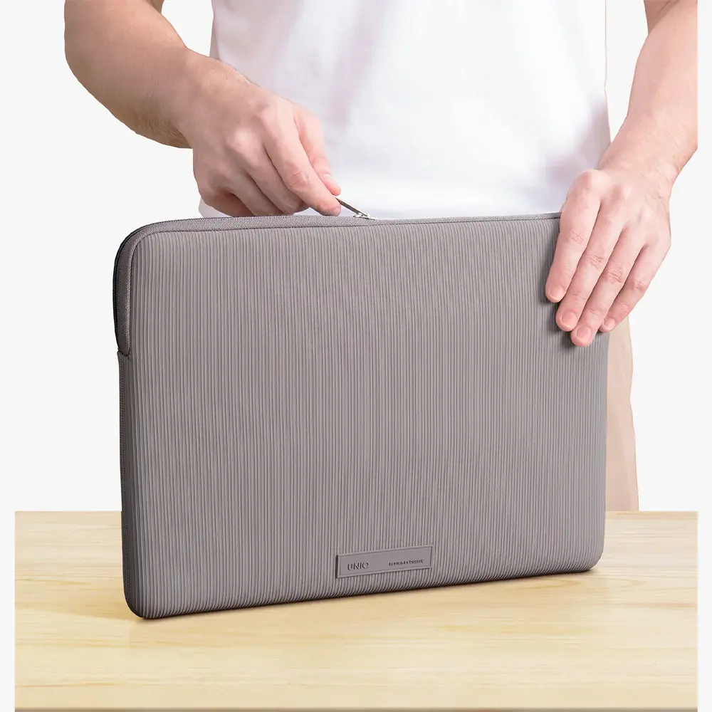UNIQ Dizüstü Bilgisayar Kılıfı 13 inch (14 inch e kadar) Cyprus Re Edition Su Geçirmez Green UNIQ-CYPRUSRE(13)-DSAGGRN