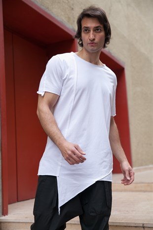 Kesik Detaylı T-Shirt