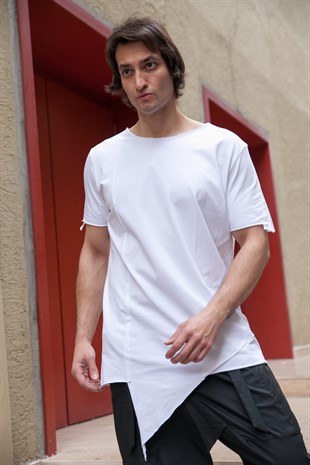 Kesik Detaylı T-Shirt