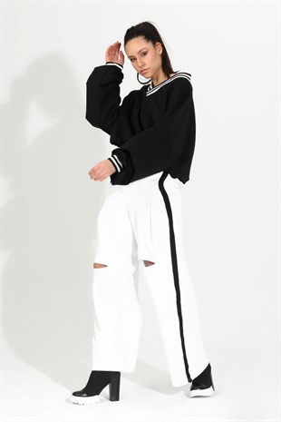 Triko Detaylı Uzun Kollu Sweatshirt