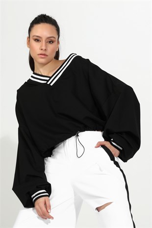 Triko Detaylı Uzun Kollu Sweatshirt