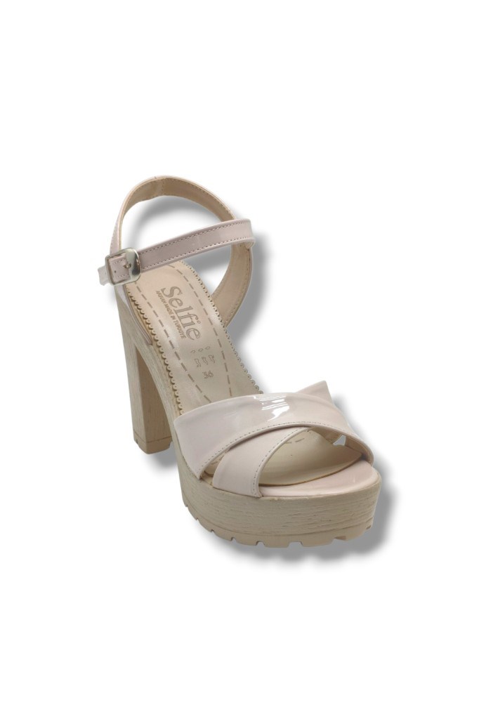 Selfie 4280-26 Rugan Çapraz Bant Platform Topuk Fashion Kadın Sandalet(11cm)