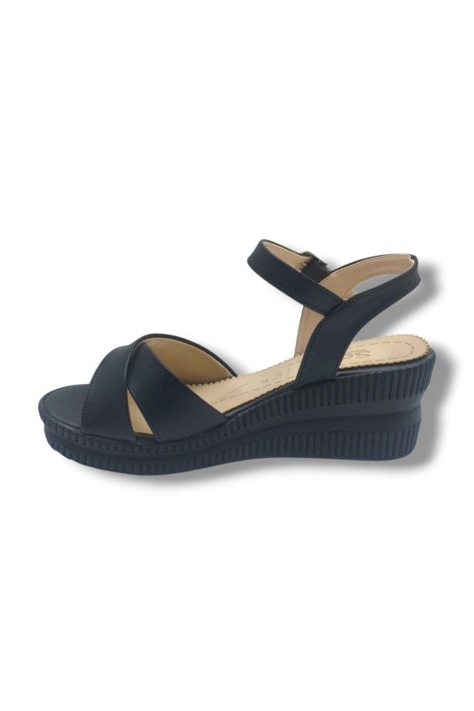 Selfie 4252-26 Cilt Çapraz Bant Dolgu Taban Fashion Kadın Sandalet(6cm)